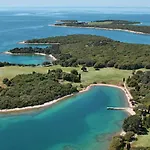 Апартаменты Charming Coastal Gateway *