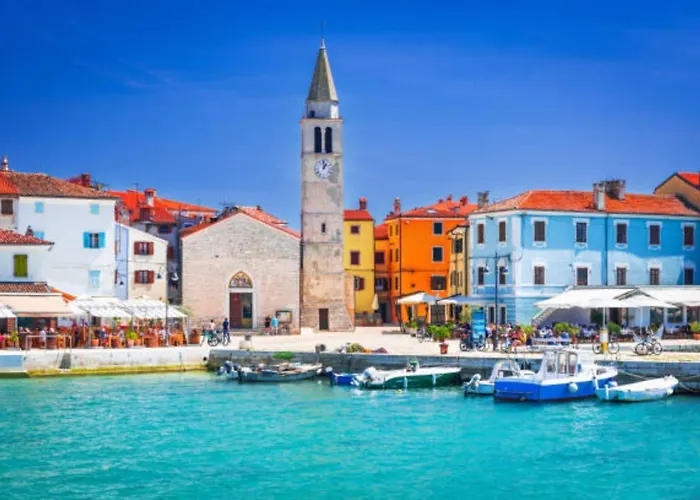 Charming Coastal Gateway