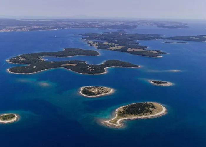 Charming Coastal Gateway Apartman